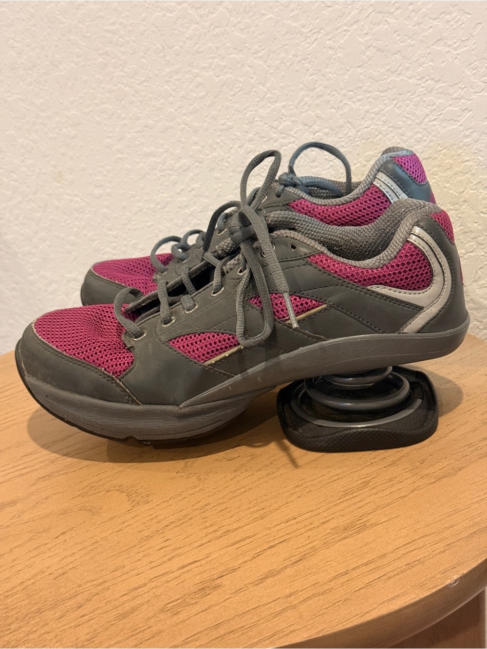 Z-Coil Women's Athletic Sneakers in‎ Pink and Gray